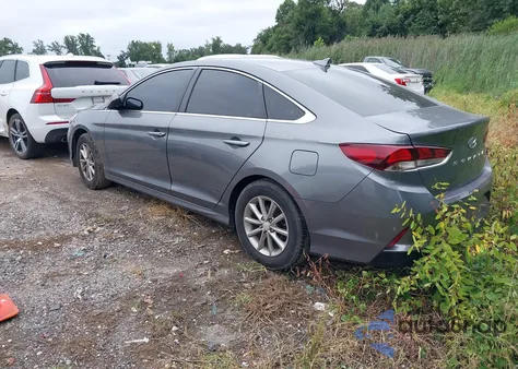 2018 Hyundai Sonata Se из США, поврежденный, VIN 5NPE24AF6JH720367